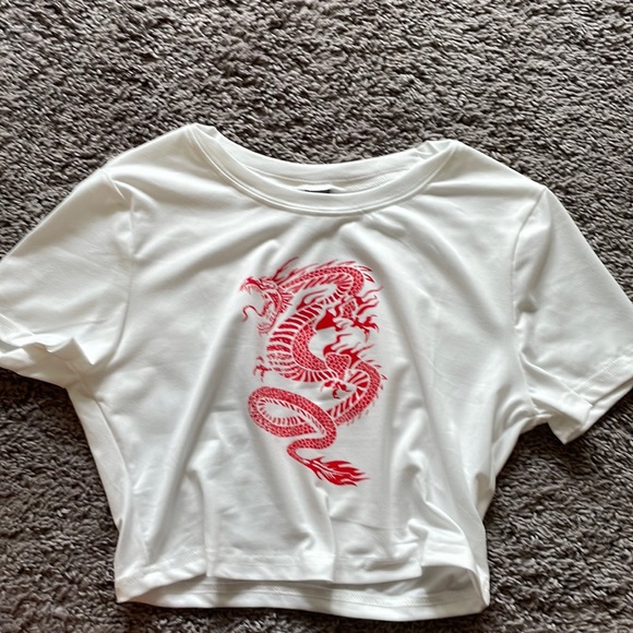 Dragon crop top - Picture 1 of 1